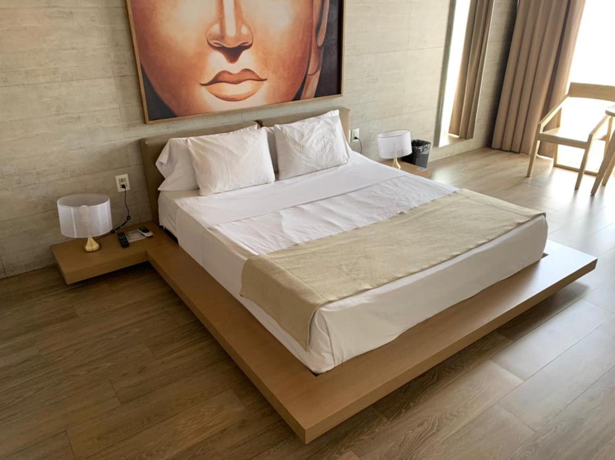 גואדלחארה Motel Okura Villas Y Suites מראה חיצוני תמונה